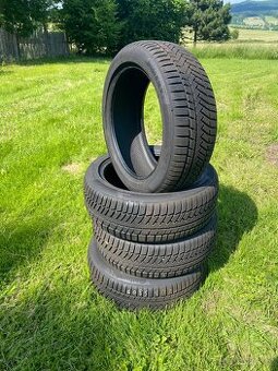 Zimni pneu continental 215/50 R18