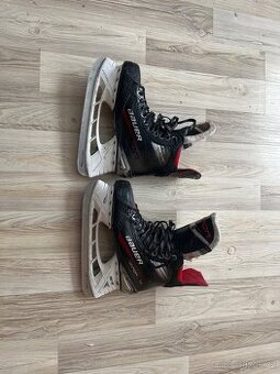 Hokejové brusle Bauer Vapor X4