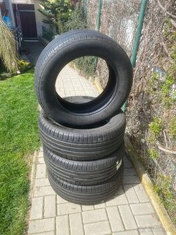 Prodám letní pneu 235/60/R18 Nokian - 1