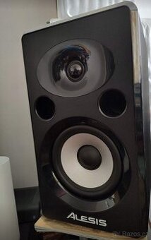 ALESIS ELEVATE 6 -pasivni studiové monitory