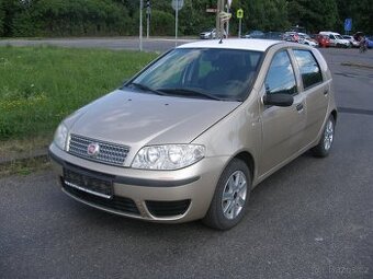 FIAT PUNTO,1.2,44KW,BENZÍN,PARKOVACÍ KAMERA,NAVIGACE