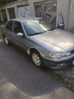 Peugeot 406