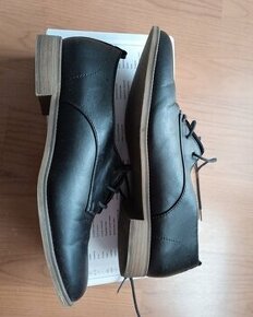 Černé dámské polobotky vel. 40