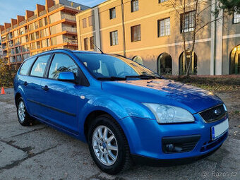 Ford Focus kombi  1.6 - 74kW  benzín   1. majitel