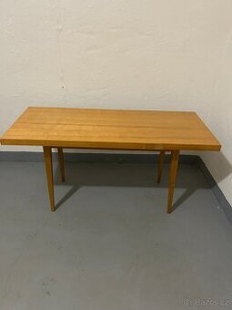 Konferenční stolek