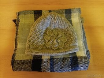 Dámská čepice a šála