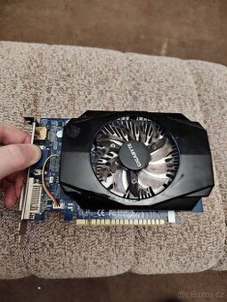 Gigabyte GeForce GT 730 ,2 gb ram