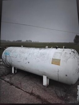 Kovová nádrž, jímka,akumulačni nadrž