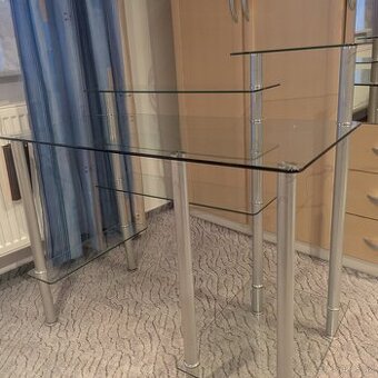 Počítačový stůl