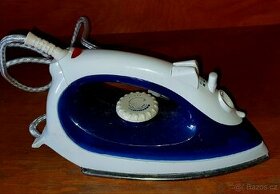 Napařovací žehlička 1400w