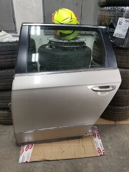 VW Passat B6 combi zlatá LD1W LZ dveře