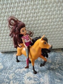 Panenka a kůň: Lucky a Spirit