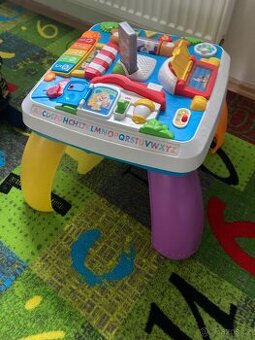 Hrací interaktivní stoleček Fisher price