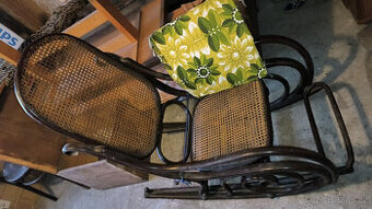 Houpací křeslo - staré - retro