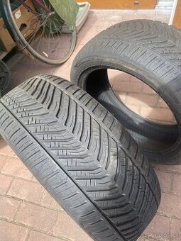 Celoroční pneu 225/45R17