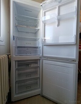 Prodej lednice s mrazákem