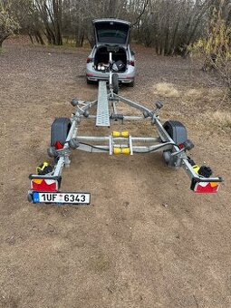 Lodní přívěs na loď značky Brenderup 16750 do 750KG