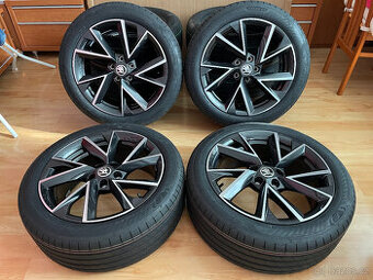 NOVÁ ORIGINÁL R18 SADA ŠKODA SUPERB III 235/45/18 R.V. 2024