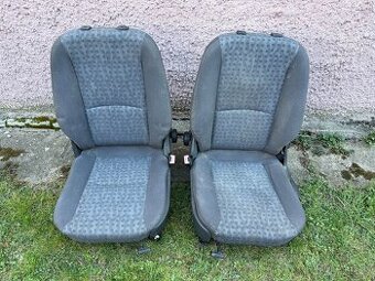 Mercedes Benz Vaneo - Kompletní autosedačky