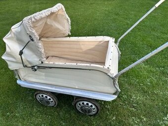 Kočár Liberta Mělník