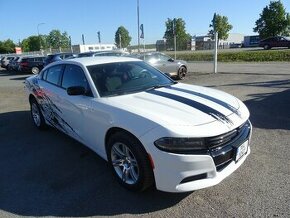 Dodge Charger 5,7 V8 HEMI 277kW, 4x4