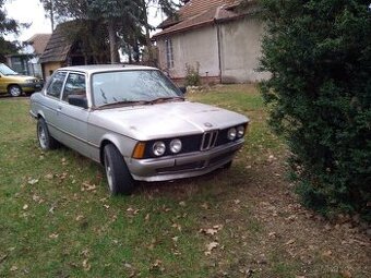 BMW E21