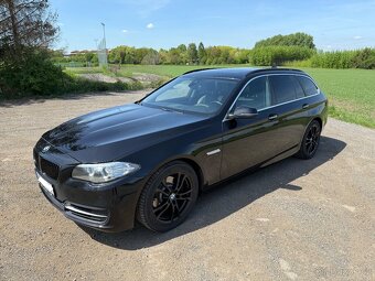 BMW 520d Sport F11 12/2015 Panorama