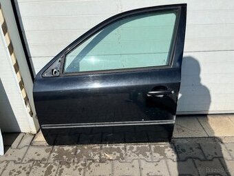 Škoda Octavia 1 levé přední dveře