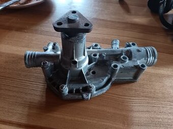 Vodní pumpa Renault R 17 16 15 12