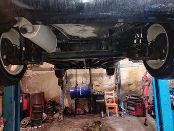Opel Corza 1.2 s novou TK ( a držákem na kola)