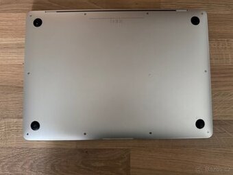 Macbook air 13" 2020 i3