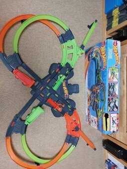 Hot Wheels Colossal crash - Obrovská bouračka
