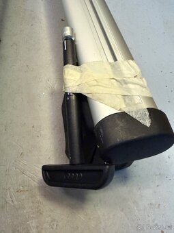 Audi q7 4M nosič orginal 4M0071151