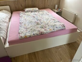 Postel IKEA Malm 200x180 bílá