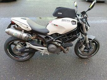 Ducati 696 r.v.2009