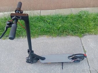 Elektrokoloběžka Sencor Scooter one 2020