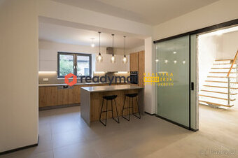 Prodej luxusního rodinného domu 4+kk s terasou v Hodoníně