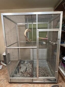 Velká klec na papoušky