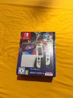 Nintendo Switch Oled i s pouzdrem