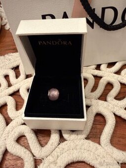 Přívěsek růžová kulička Pandora