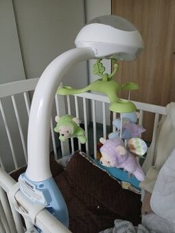 Kolotoč nad postýlku