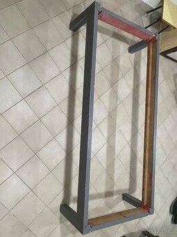 Prodám skelet dřevěné pohovky (gauč)