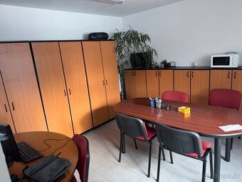 Kancelářský nábytek