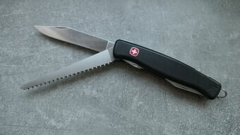 Wenger old ranger - s pilkou