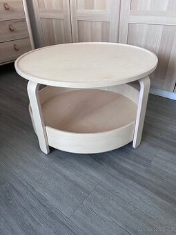 Konferencni stolek Ikea