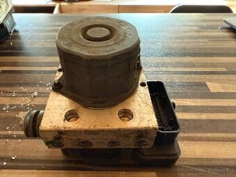 ABS jednotka na Ford Custom