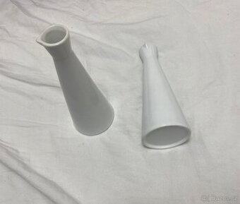 Bílé designové vázičky 🤍 – minimalistická dekorace