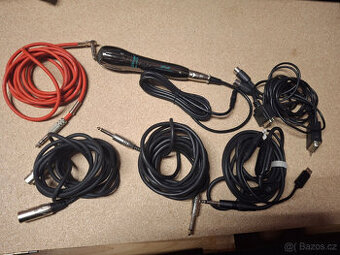 Profi audio vybavení - mikrofon, kabely XLR, MIDI...