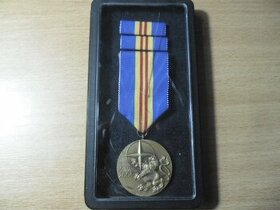 Pamětní odznak NATO 1999-2004