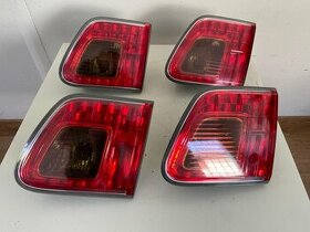 Toyota Avensis T27 světla